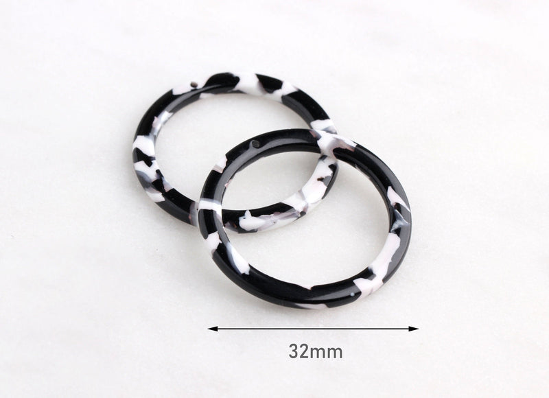 2 Round Ring Connectors, 1 Hole, Black and White Tortoise Shell, Cellulose Acetate, 32mm