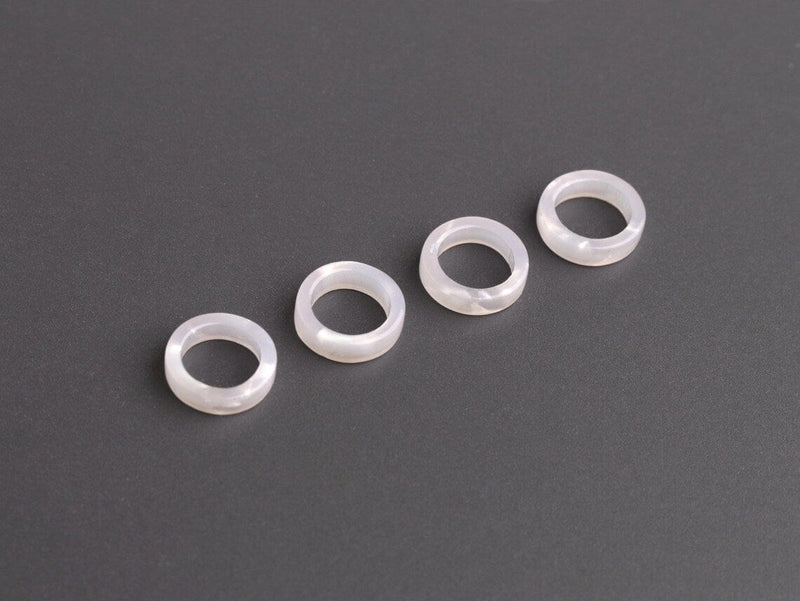 4 Tiny Ring Links in Pearl White, Extra Small, Plastic Connector Spacer Beads, Acetate, 10mm