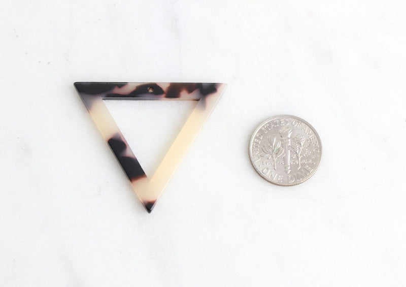 2 Inverted Triangle Pendants, Blonde Tortoise Shell, Big Triangle Drop Charms for Earrings, Cellulose Acetate, 37 x 32mm