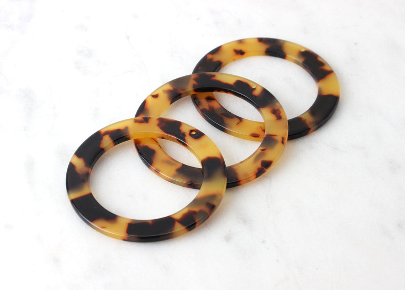 2 Oversized Ring Beads in Tortoise Shell, 1 Hole, Cellulose Acetate, 47mm