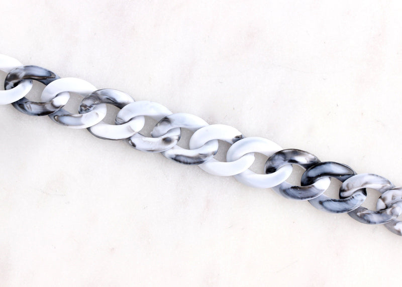 1ft Small Plastic Chain Links in Carrara Marble, 10mm, White and Gray
