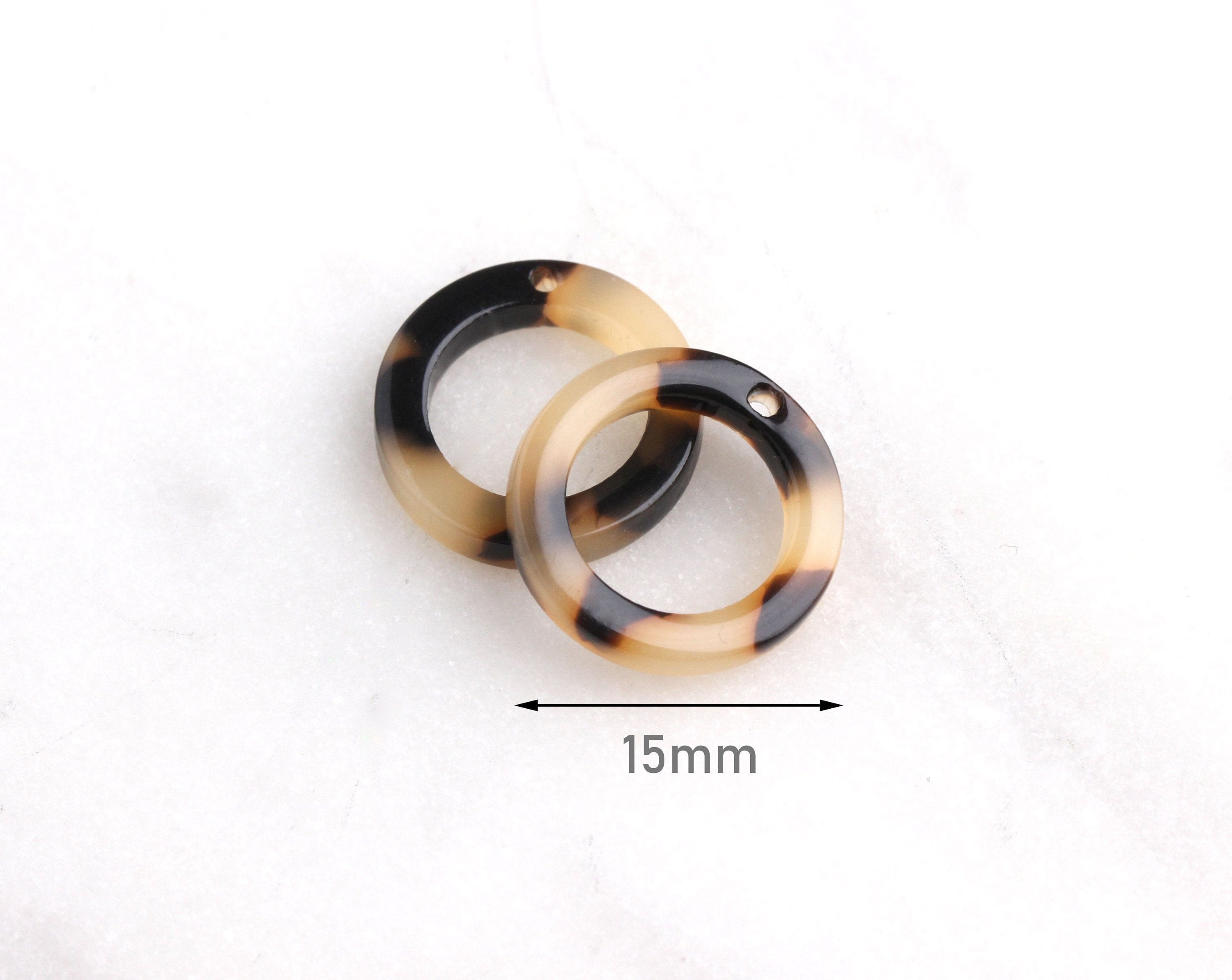 4 Small Ring Links in Blonde Tortoise Shell, 15mm Circle Link Flattene