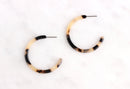 Blonde Tortoise Shell Half Hoops 35mm, 1 pair, Large Thin Hoop Earring White Marble Resin Delicate Hoops Circle Acetate Earring EAR018-35-BT