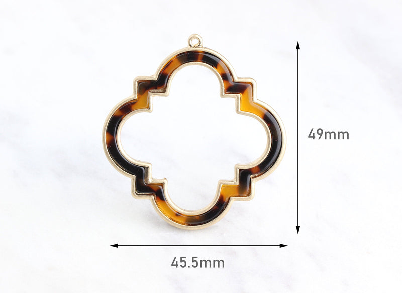 1 Gold Quatrefoil Pendant with Tortoise Shell, MA002-49-GTT