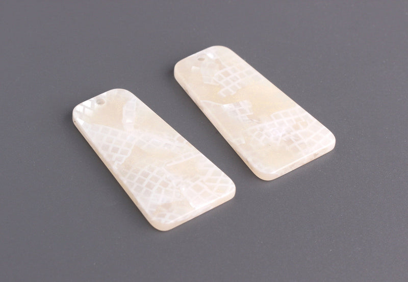 2 Pearl White Snakeskin Beads, Reptile Crocodile Skin Pattern, Flat Rectangle Charm, Resin Jewelry, Acrylic Earring Blank, DX086-39-W09