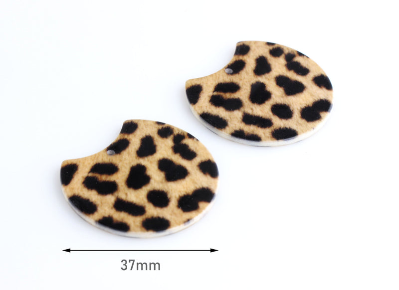 2 Light Brown Leopard Print Beads, Cheetah Print Pendants, Fashion Bead Charms, Printed Acrylic Blanks, Lucite Jewelry Supply, CN196-37-LP01